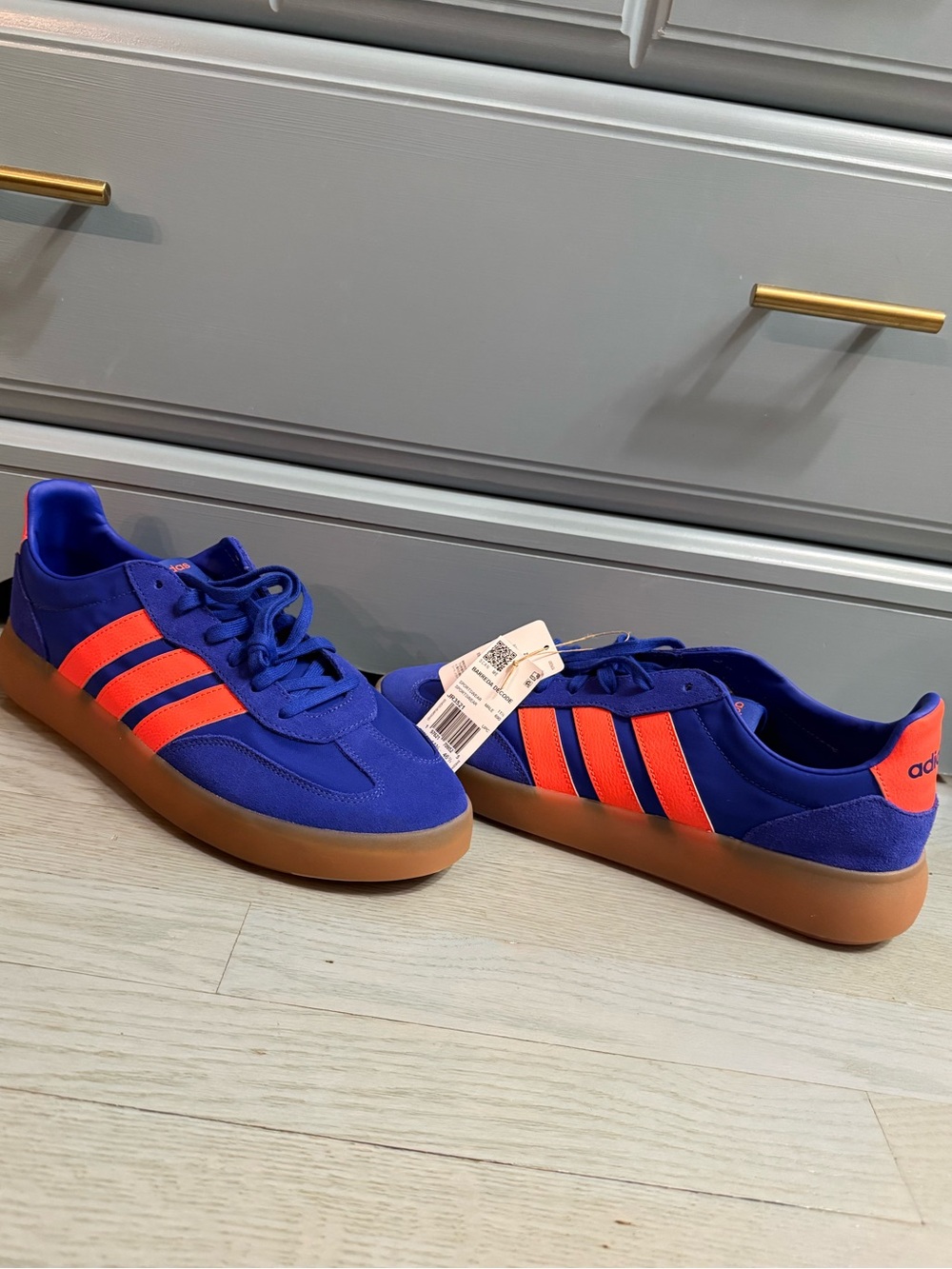 NWT ADIDAS BARREDA DECODE SNEAKERS